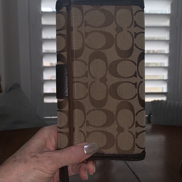 EUC Vintage Coach Wallet - Picture 3 of 7
